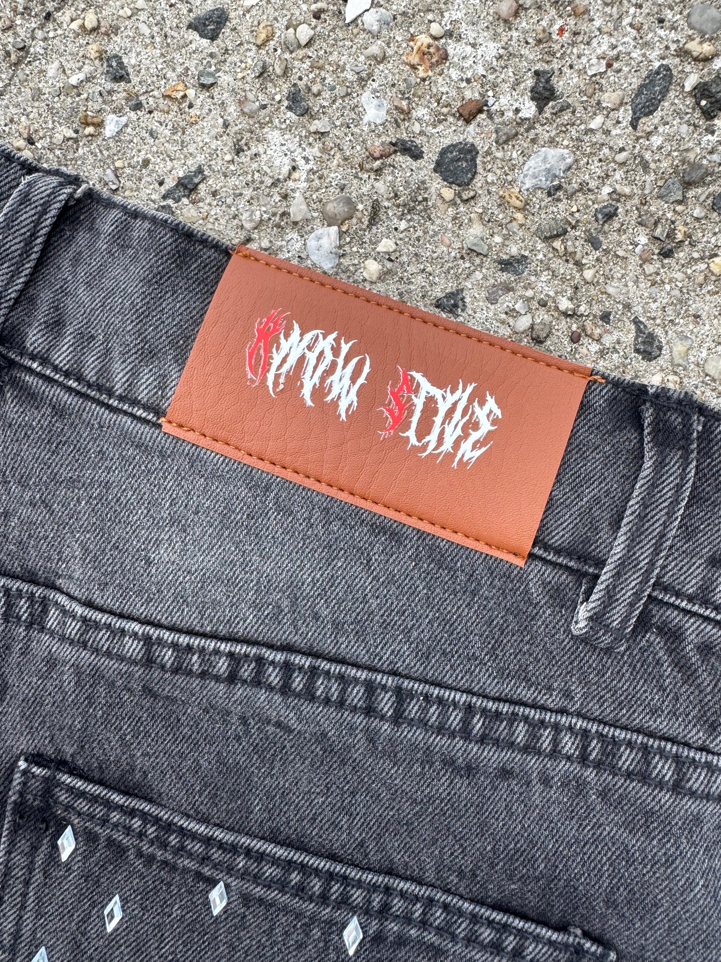 Distressed rhinestone Jorts