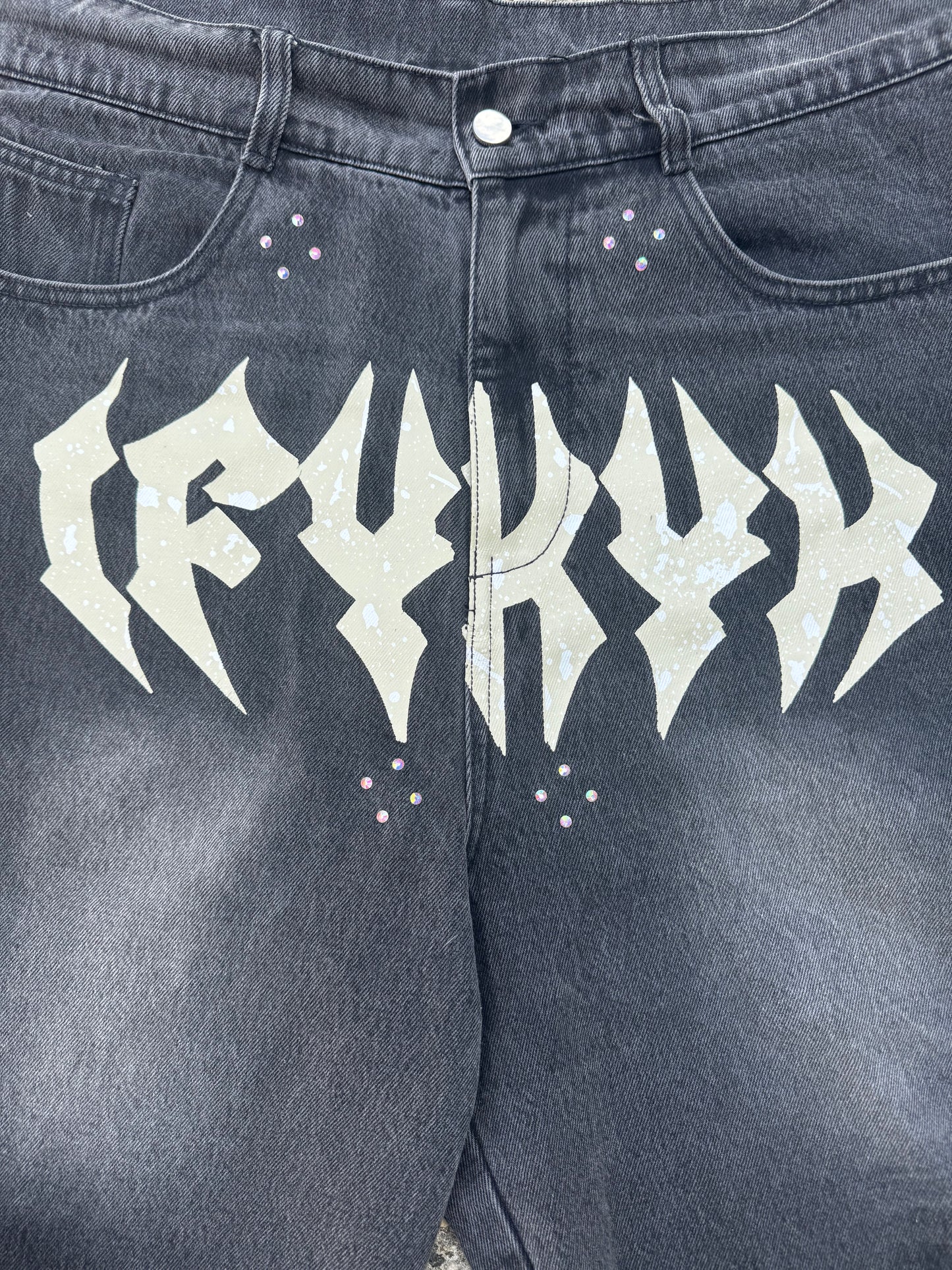 Distressed rhinestone Jorts